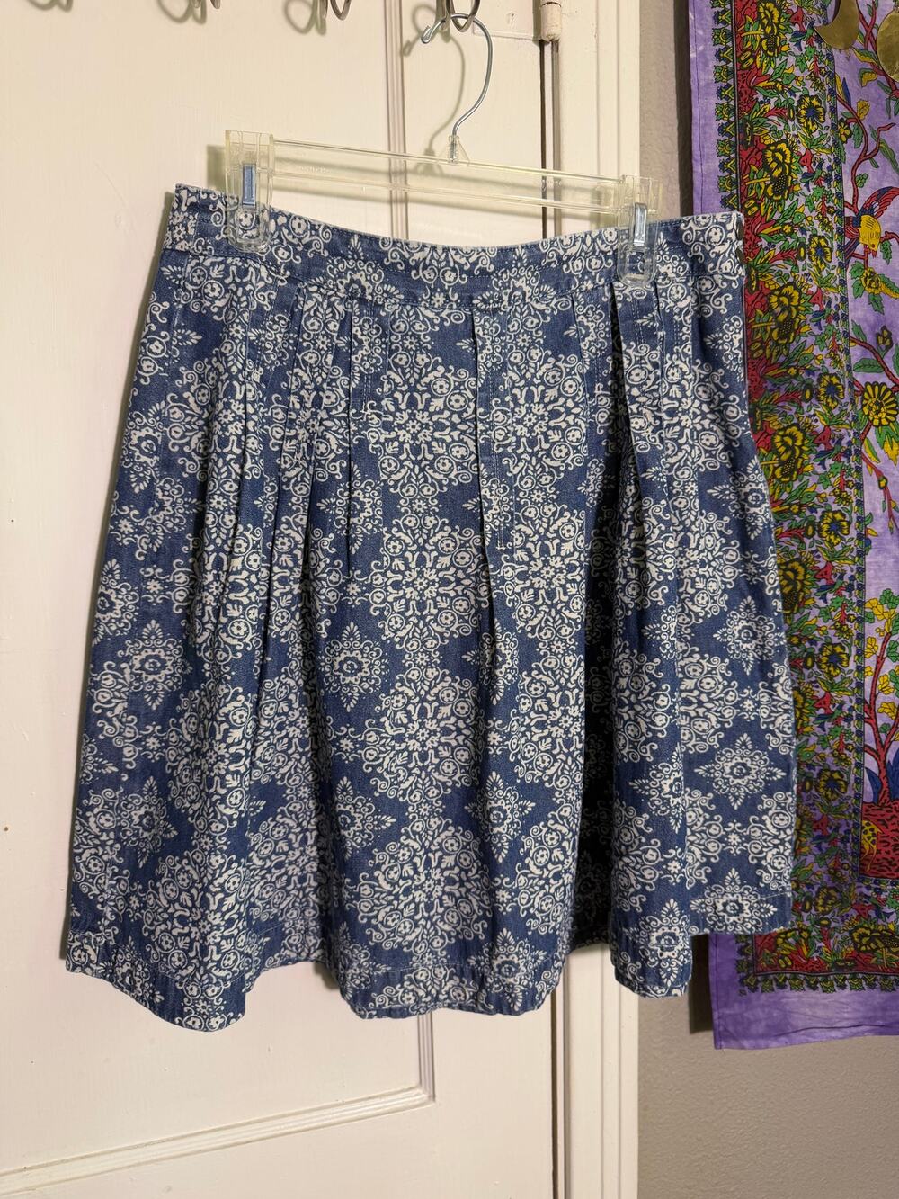 LOFT Skirt Blue White Paisley Pleated A Line Cotton Knee Length - Size 10